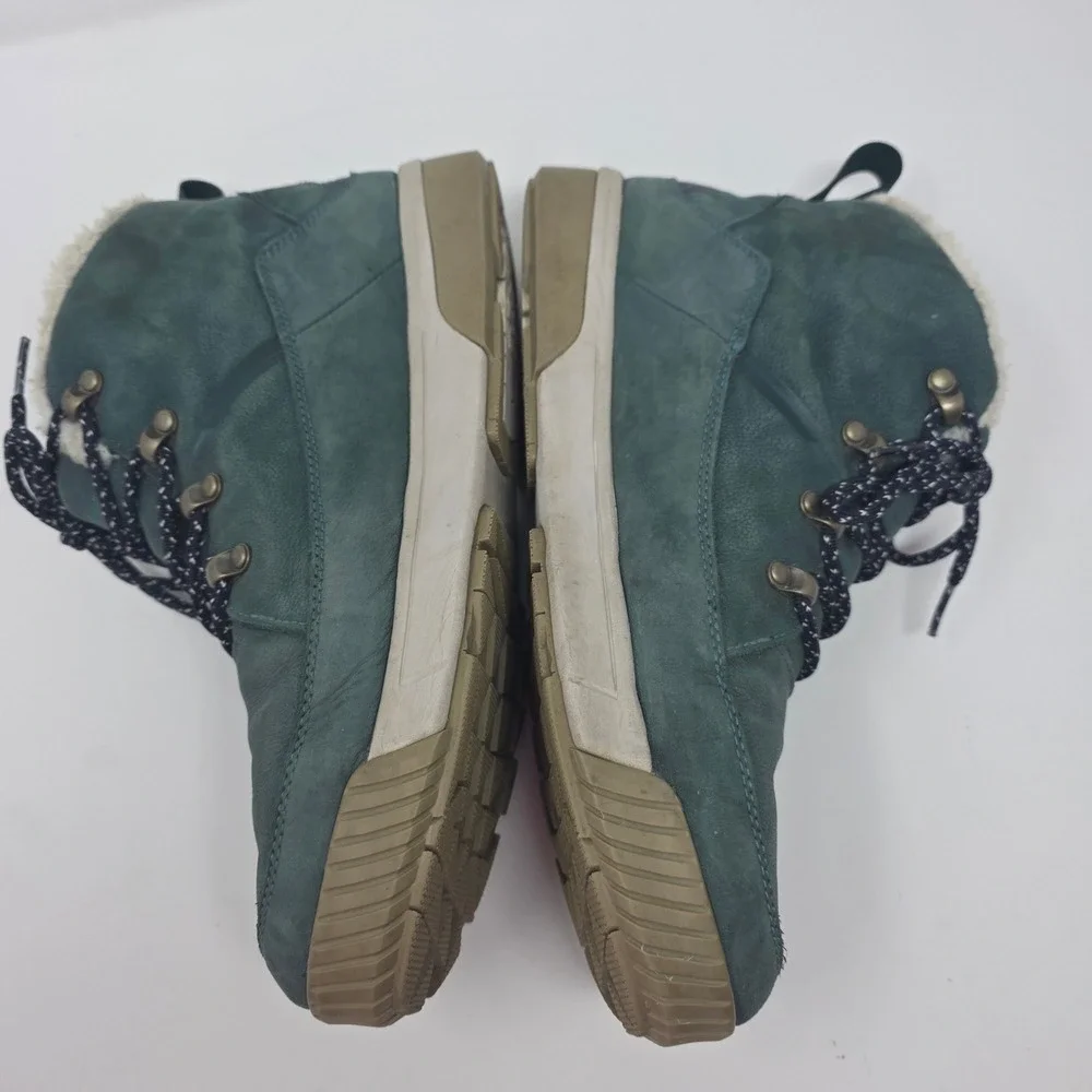 The North Face Ballard Lace Boots Womens 11 Green Waterproof Suede Faux Fur